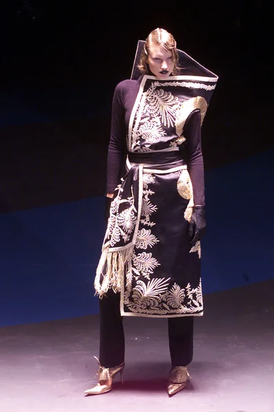 Look 35
